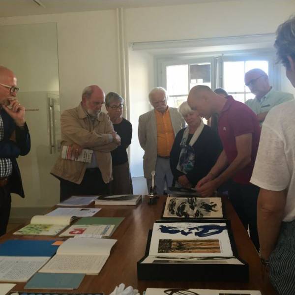 Bibliothèque publique et universitaire de Neuchâtel, visite du Fonds Marc Jurt par Thierry Chatelain, directeur, le 10 septembre 2016